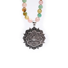 Cargar imagen en el visor de la galería, MALA LOTUS MANDALA &amp; PIERRES Unicité &amp; Equilibre
